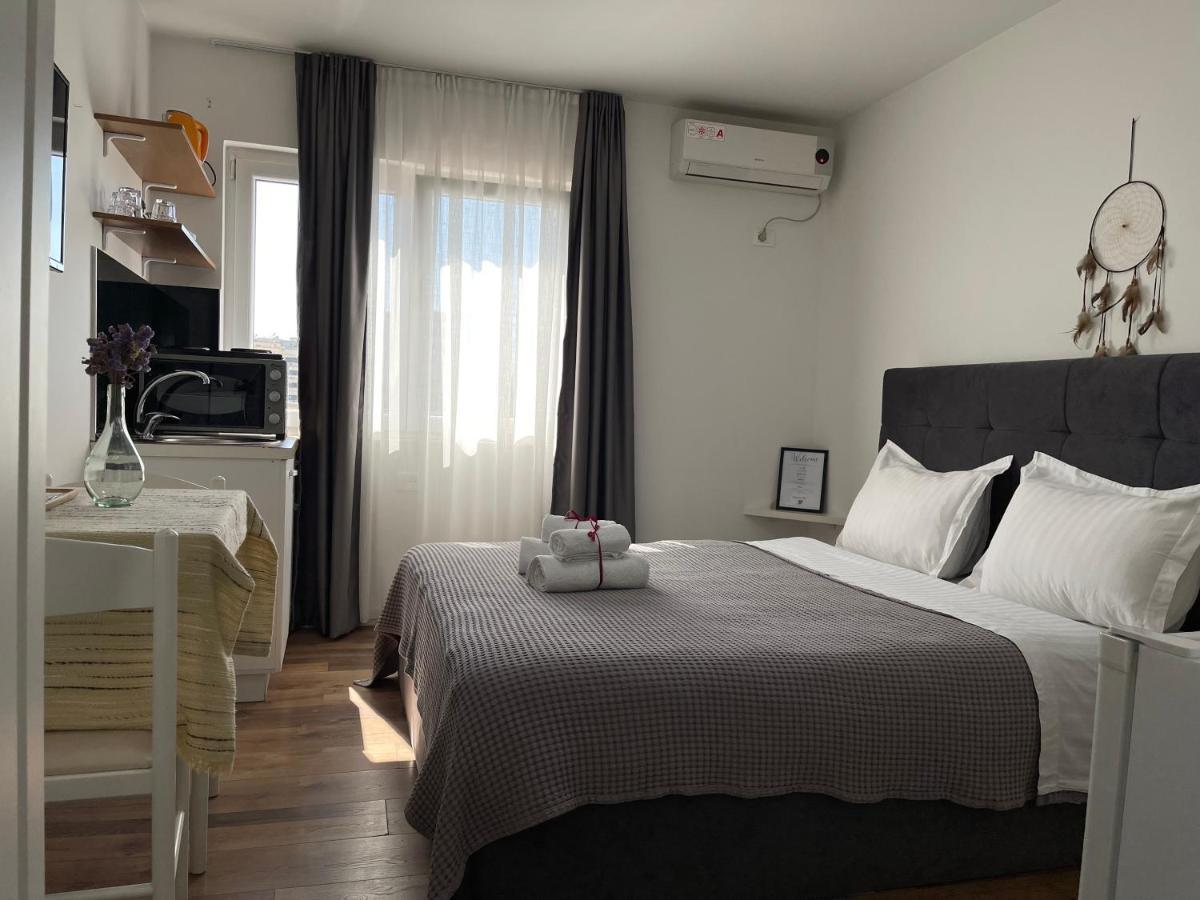 Central Studio Apartments Tirana Exterior foto